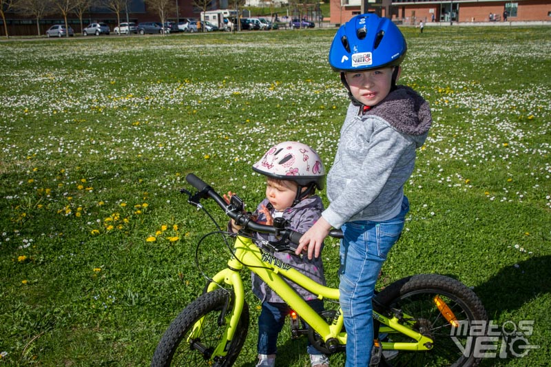 Vélo, le casque obligatoire pour les moins de 12 ans