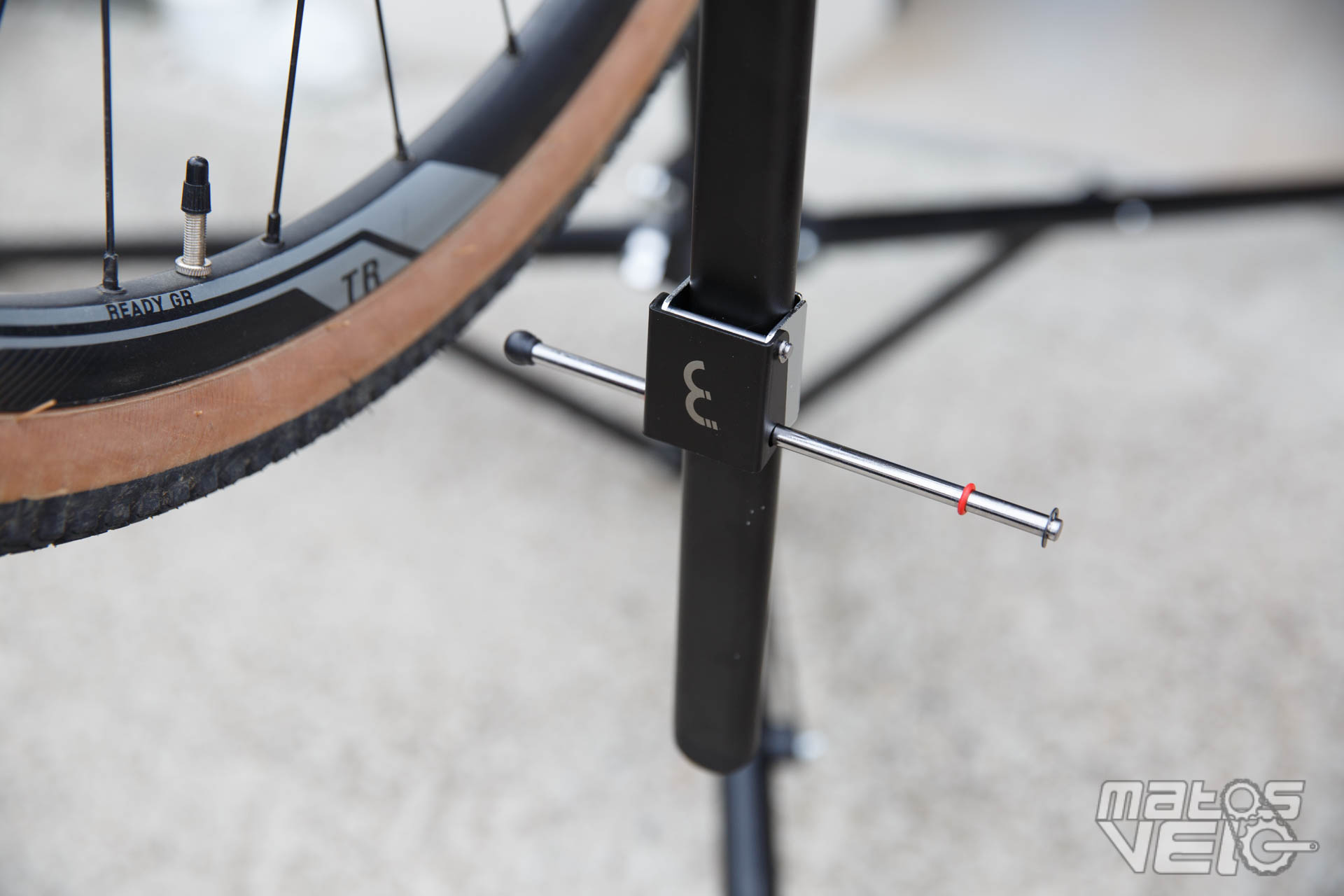 Outil d'alignement de patte de dérailleurs sur cadre Cyclus pour vélo 20 à  29 - Outillage et entretien sur La Bécanerie