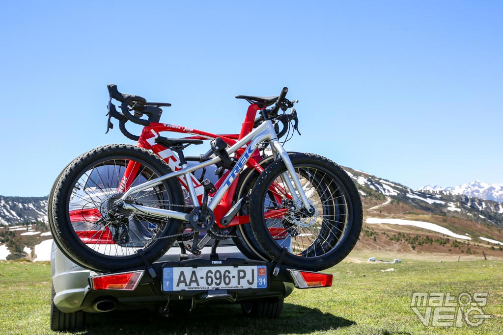  Thule EasyFold XT 3, Porte-vélos sur Boule d'attelage  entièrement Pliable, Compact, Facile à Utiliser et Compatible avec Tous Les  Types de vélos Noir
